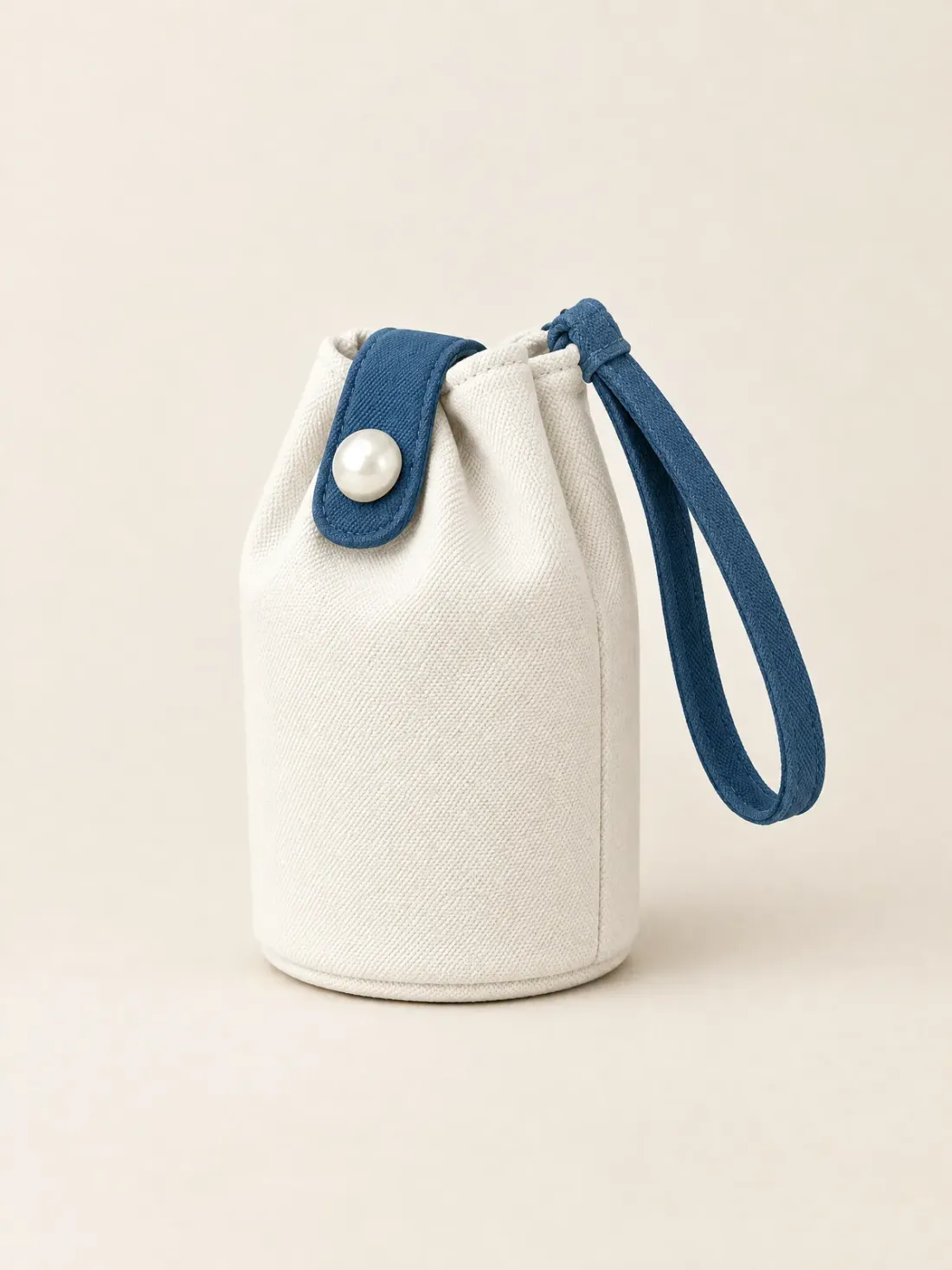 Postcard Button Pouch in White / Harbour Blue, side and back view